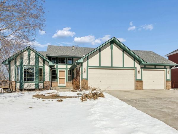 625 Mcfaddens Trail, Eagan, MN 55123