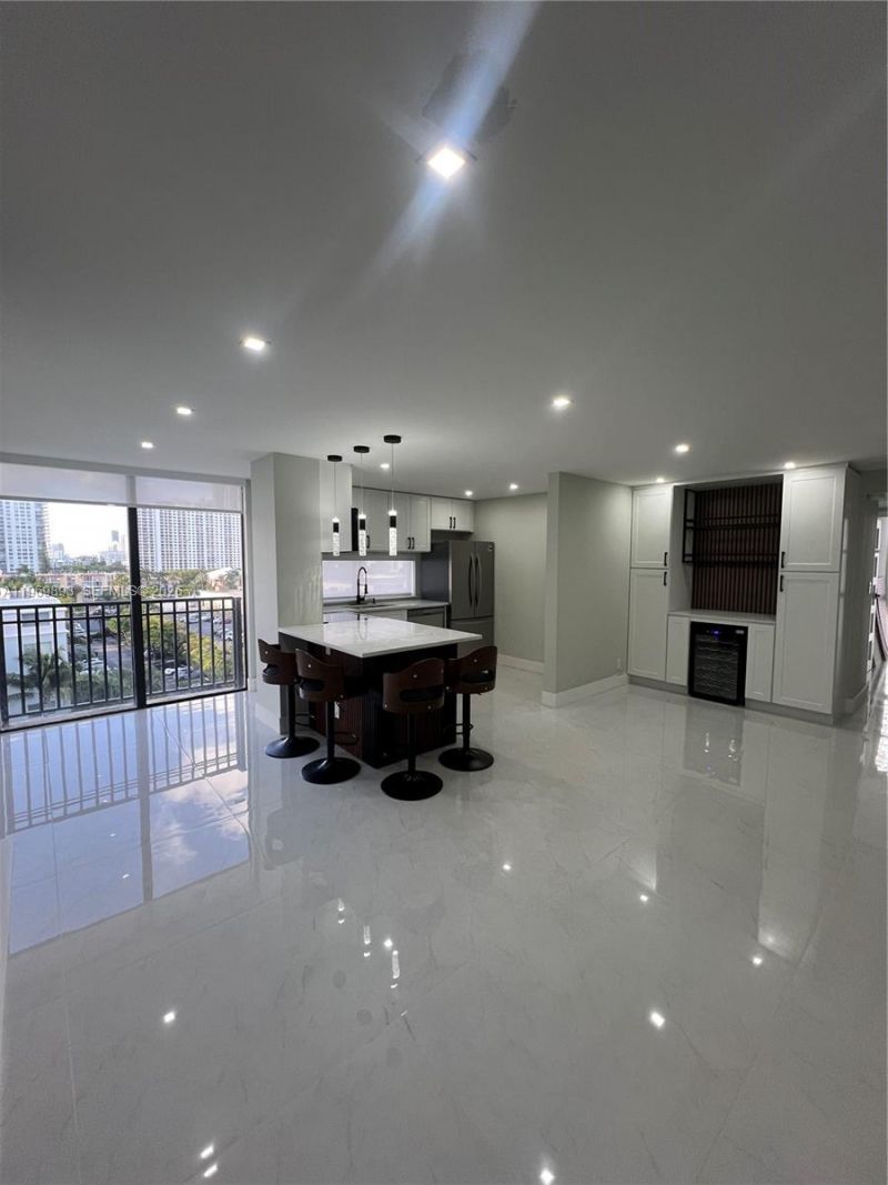 17021 N Bay Rd, Unit 814, Sunny Isles Beach, FL 33160 Photo