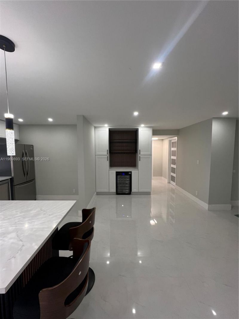 17021 N Bay Rd, Unit 814, Sunny Isles Beach, FL 33160 Photo