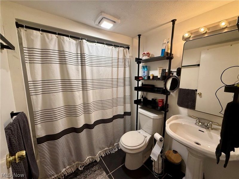 1984 W 52nd Street, Cleveland, OH 44102 Photo 10