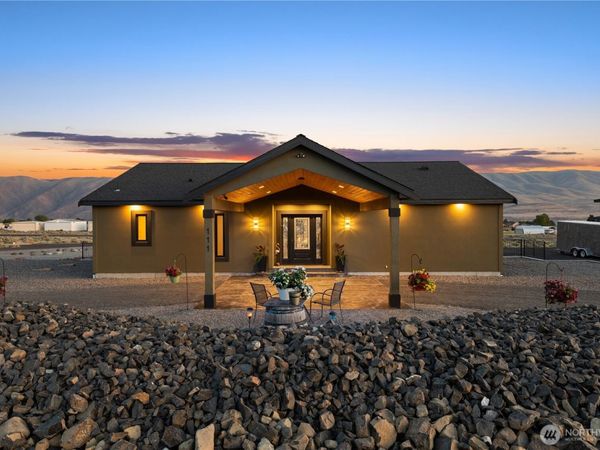 111 Wren Loop SW, Mattawa, WA 99349