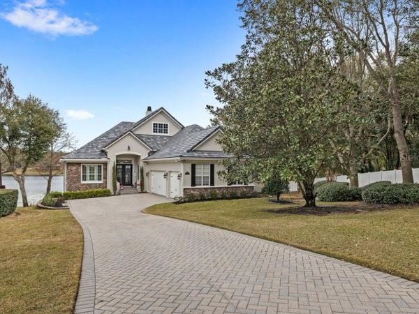 527 W BLUE WATER EDGE DRIVE, EUSTIS, FL 32736