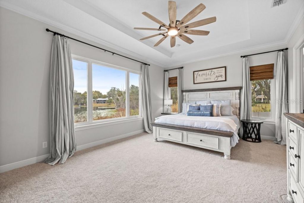 527 W Blue Water Edge Drive, Eustis, FL 32736 Photo