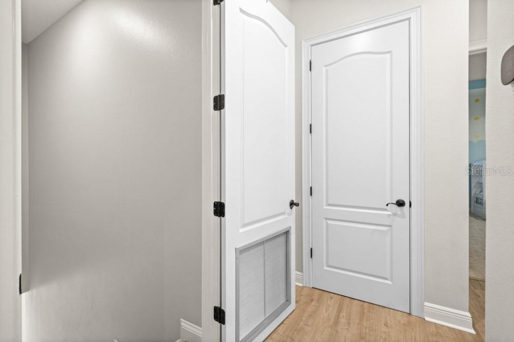 527 W Blue Water Edge Drive, Eustis, FL 32736 Photo