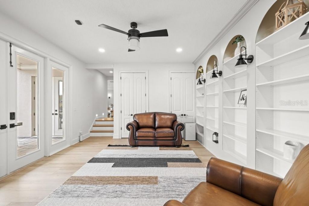 527 W Blue Water Edge Drive, Eustis, FL 32736 Photo