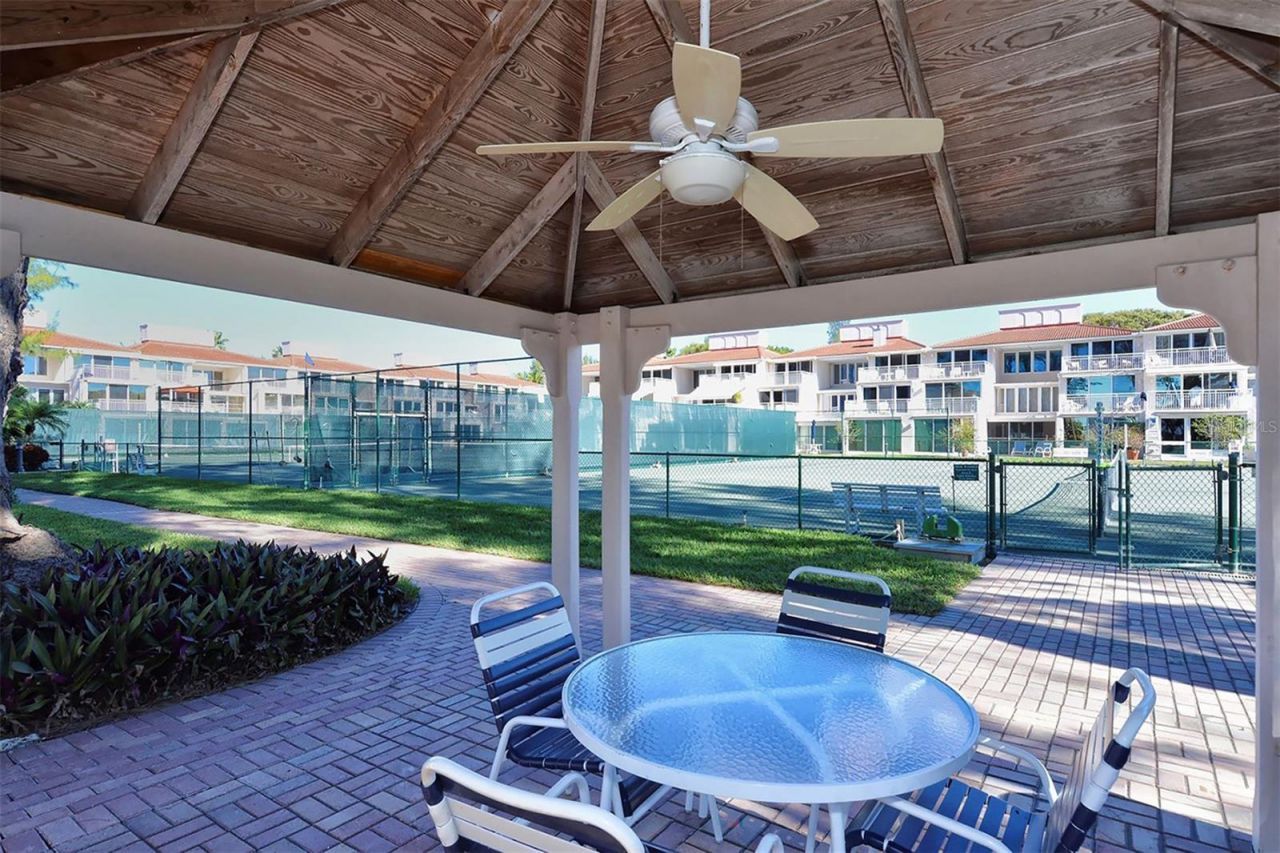 5055 Gulf Of Mexico Drive , Unit 412, Longboat Key, FL 34228 Photo