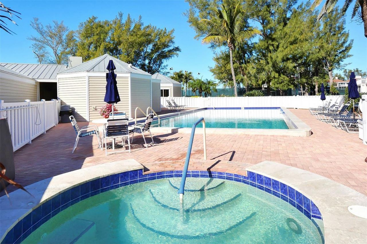 5055 Gulf Of Mexico Drive , Unit 412, Longboat Key, FL 34228 Photo