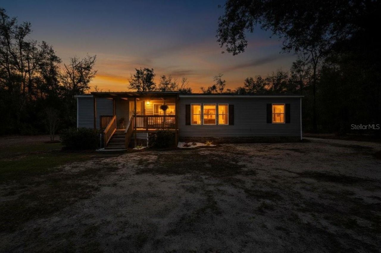 775 SW Choctaw Avenue, Fort White, FL 32038 Photo