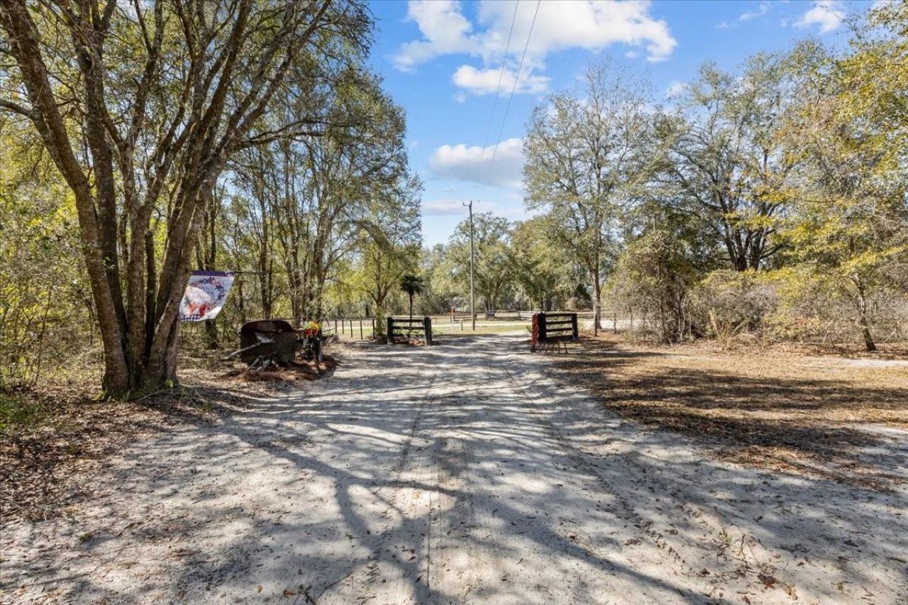 771 & 775 SW Choctaw Avenue, Fort White, FL 32038 Photo