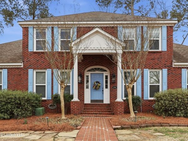 206 Oak Hollow Drive, Madison, MS 39110
