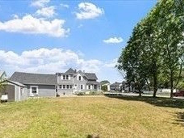 24 Brouilette St, Unit A, Chelmsford, MA 01863