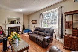 1727 Omarest Drive  photo 4