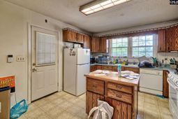 1727 Omarest Drive  photo 4