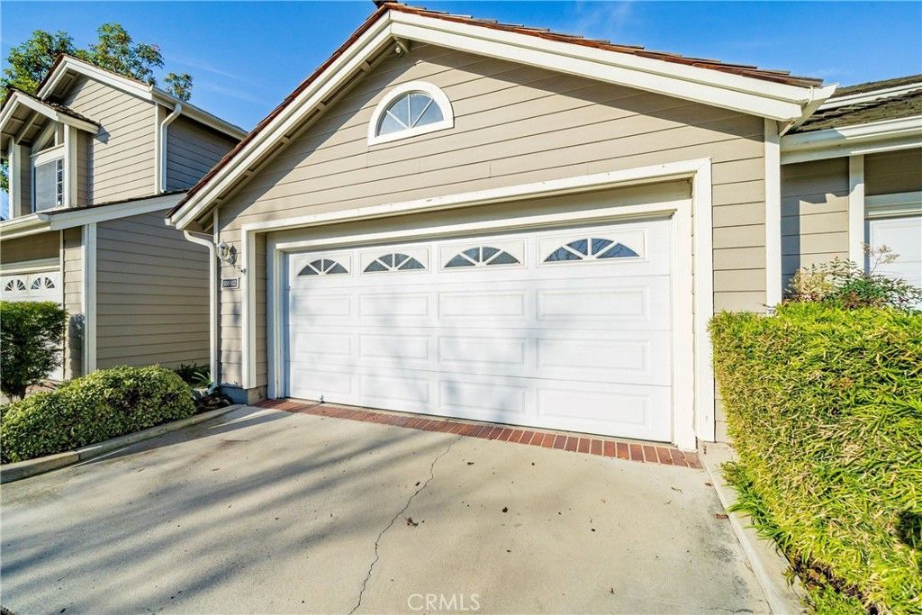 500 Stoneham Court, Unit 102, Long Beach, CA 90803 Main Photo