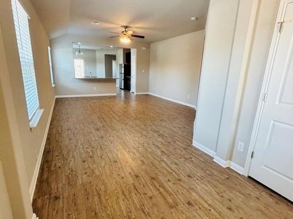 1304 Bear Peak LN, Pflugerville, TX 78660