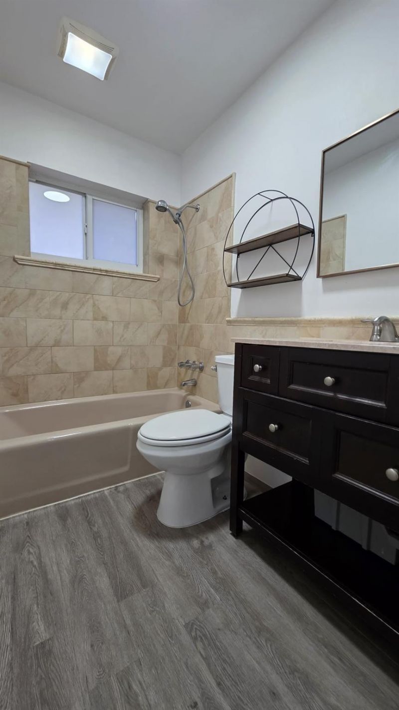 618 SW 14th Terrace, Unit 5, Fort Lauderdale, FL 33312 Photo