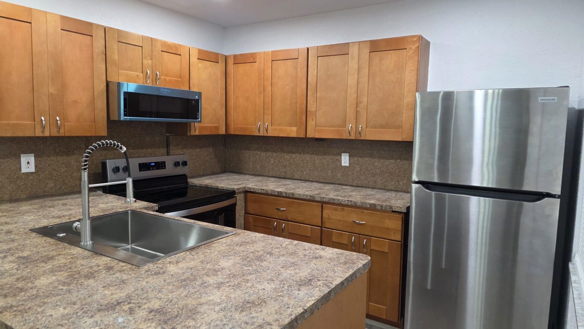 618 SW 14th Terrace, Unit 5, Fort Lauderdale, FL 33312 Photo