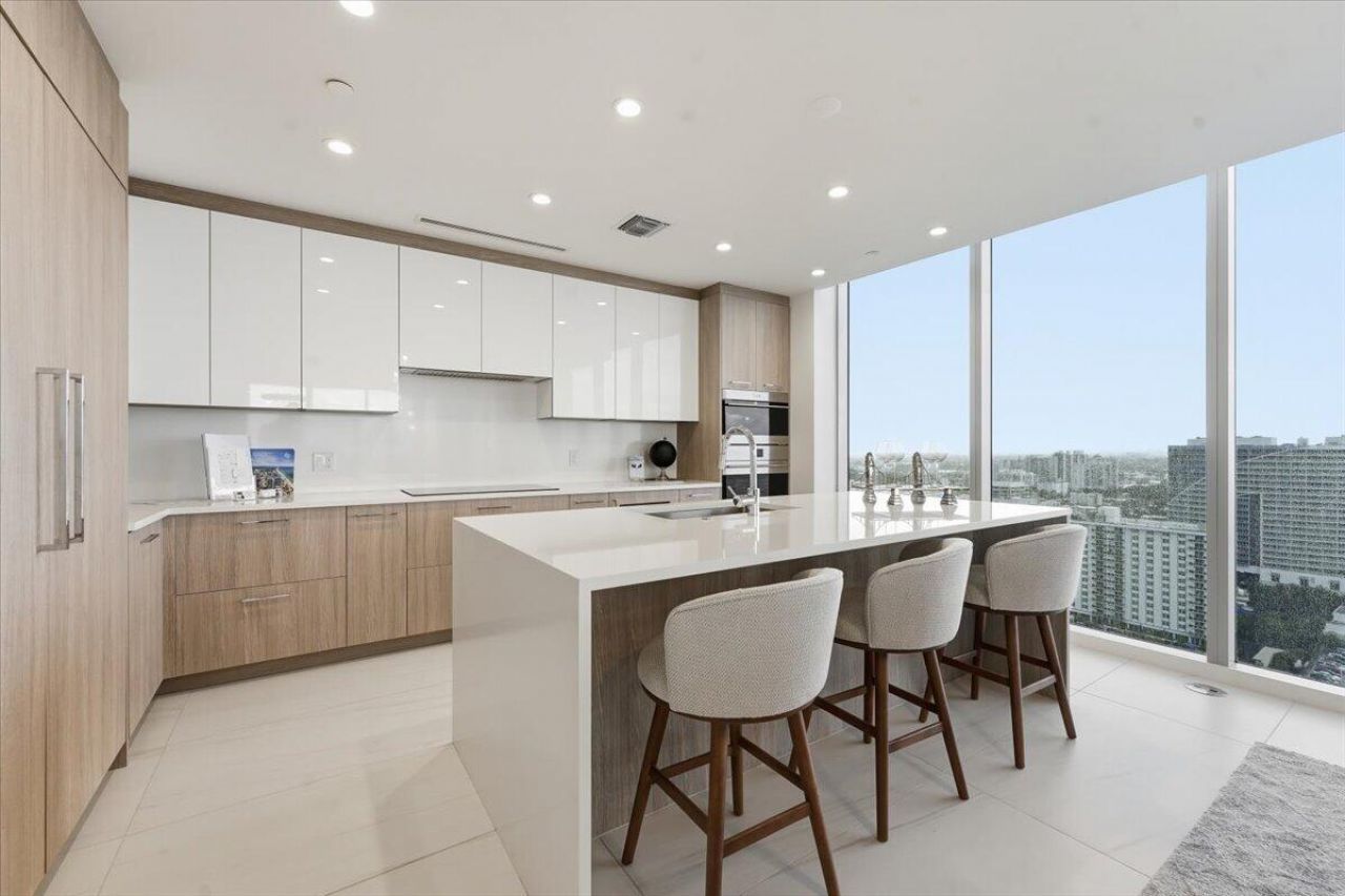 151 N Seabreeze Boulevard, Unit 2204 E, Fort Lauderdale, FL 33304 Photo