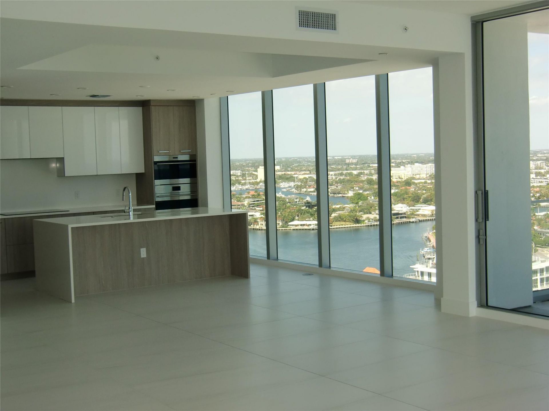 151 N Seabreeze Boulevard, Unit 2204-E, Fort Lauderdale, FL 33304 Photo