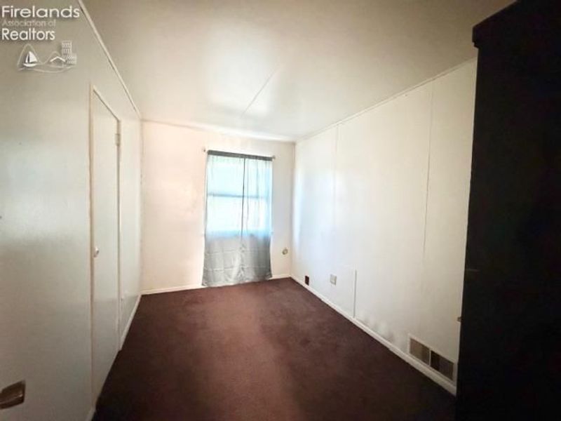 1302 Fleetwood Drive, Fremont, OH 43420 Photo 10