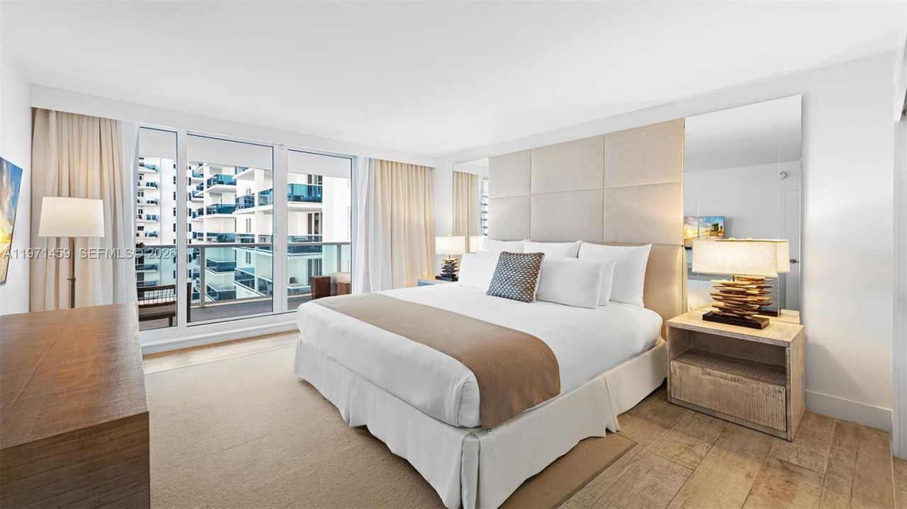 102 24th St, Unit 904, Miami Beach, FL 33139 Photo