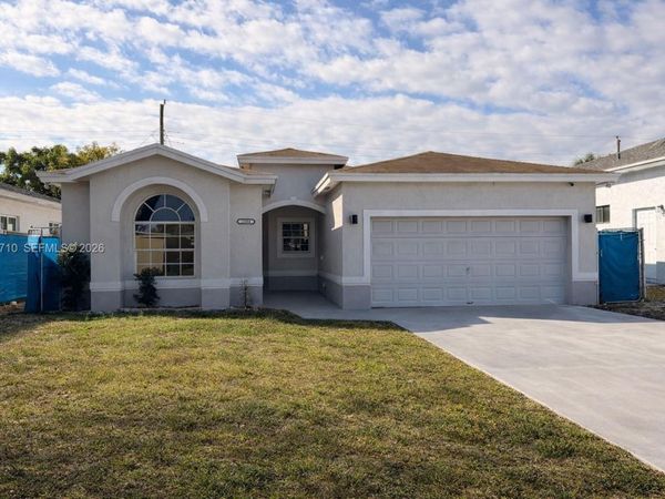 2804 NW 7th Ct , Unit 2804, Fort Lauderdale, FL 33311