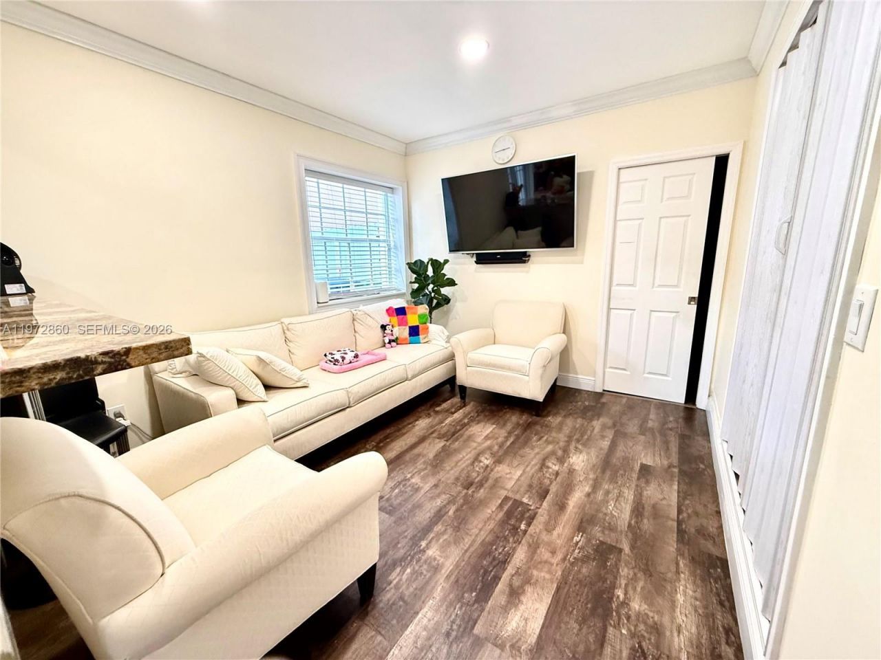 8648 NW 1st Ln, Miami, FL 33126 Photo