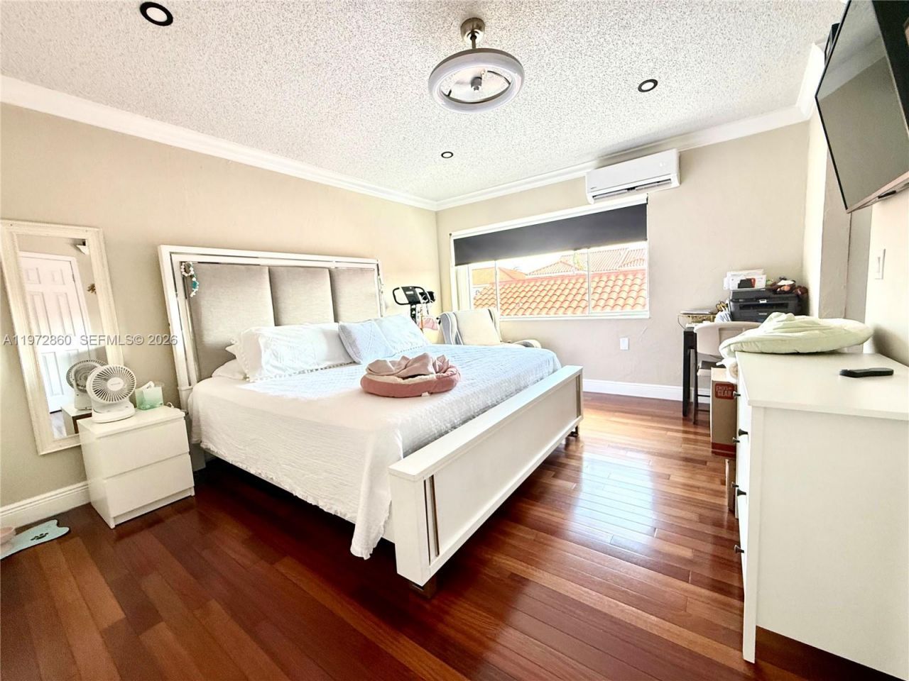 8648 NW 1st Ln, Miami, FL 33126 Photo