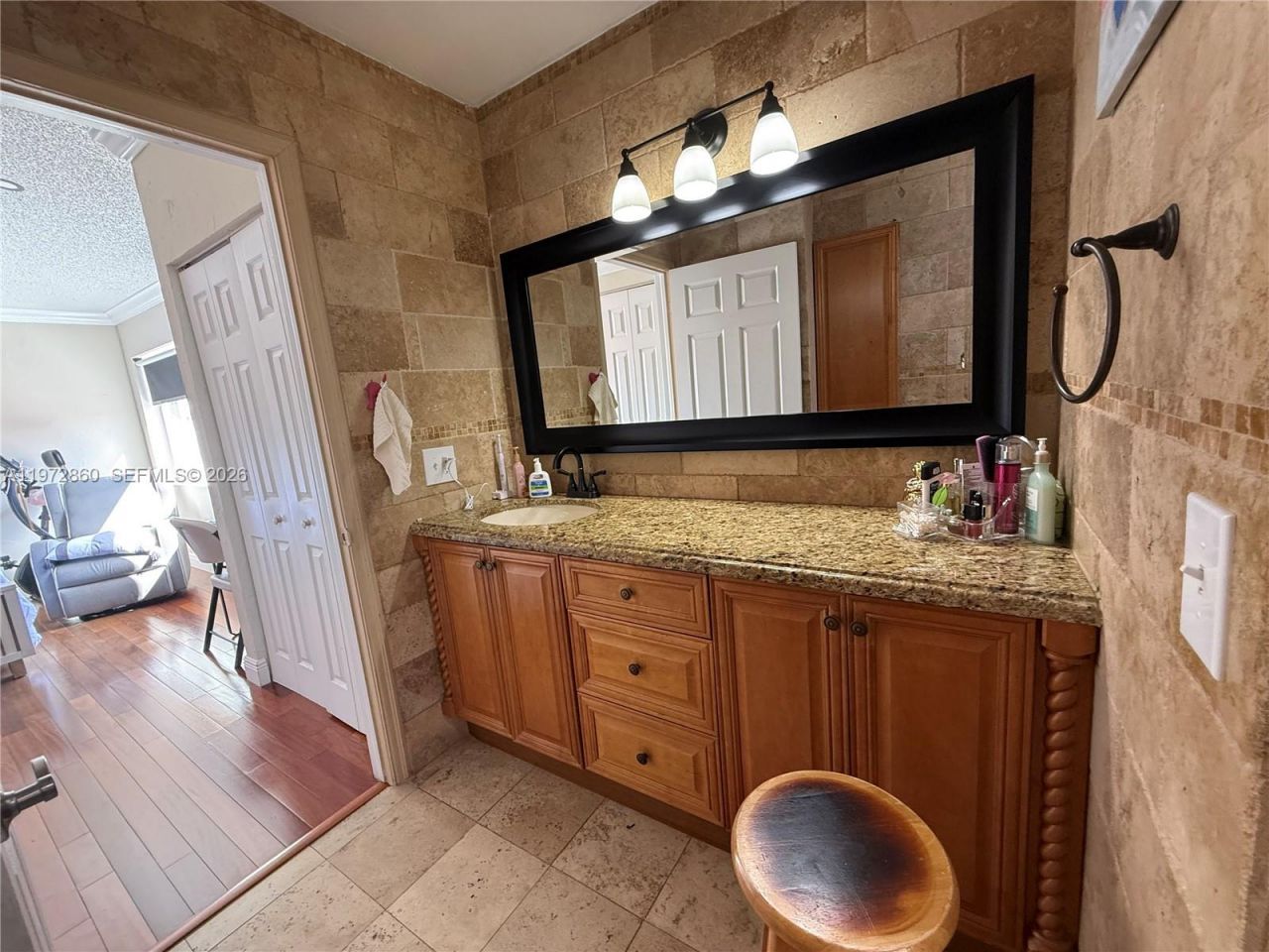 8648 NW 1st Ln, Miami, FL 33126 Photo