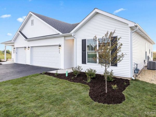 448 S Preston Street , Cortland, IL 60112