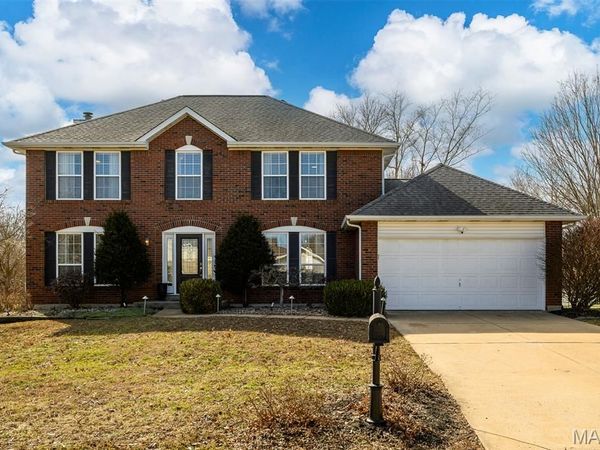 73 Morgantown Court, St Charles, MO 63304