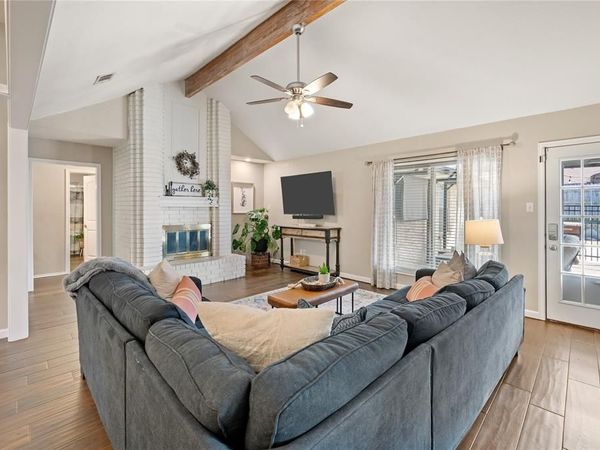 412 Elisha Drive, Bedford, TX 76021