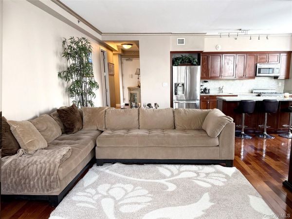 10 City Place, Unit 16E, White Plains, NY 10601