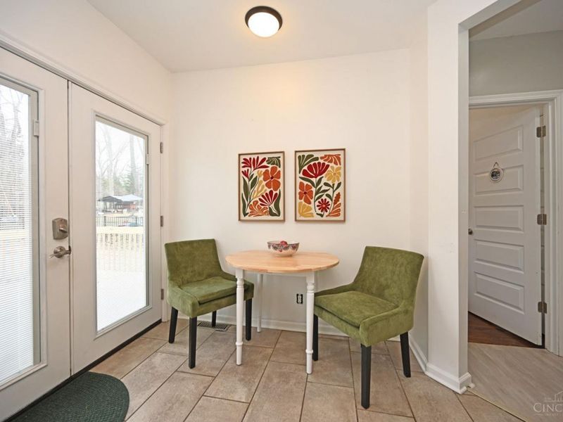 6876 Esther Lane, Madeira, OH 45243 Photo 12