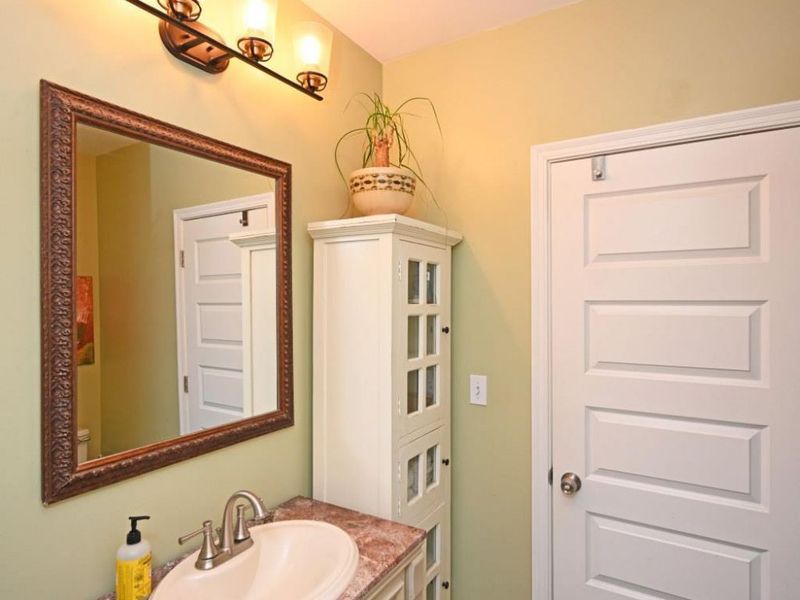 6876 Esther Lane, Madeira, OH 45243 Photo 22