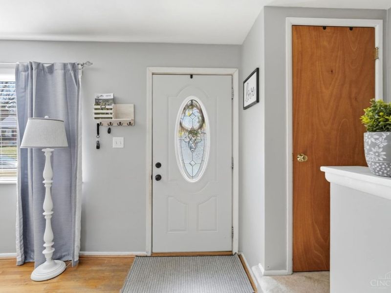 10514 Thornview Drive, Sharonville, OH 45241 Photo 2