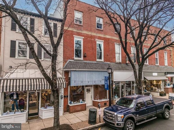 107 W STATE STREET, KENNETT SQUARE, PA 19348