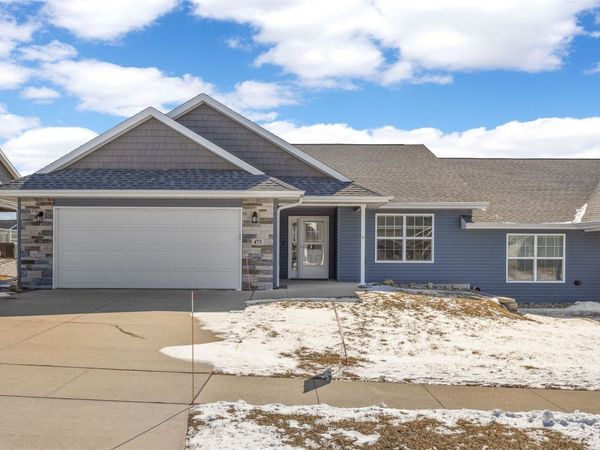 473 Chamber Drive, Anamosa, IA 52205