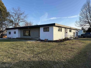 1206 Country Club Road, Fairmont, WV 26554