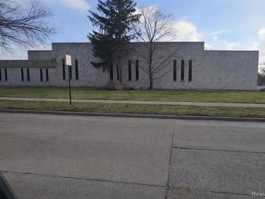 5848 Hubbard Street , Garden City, MI 48135