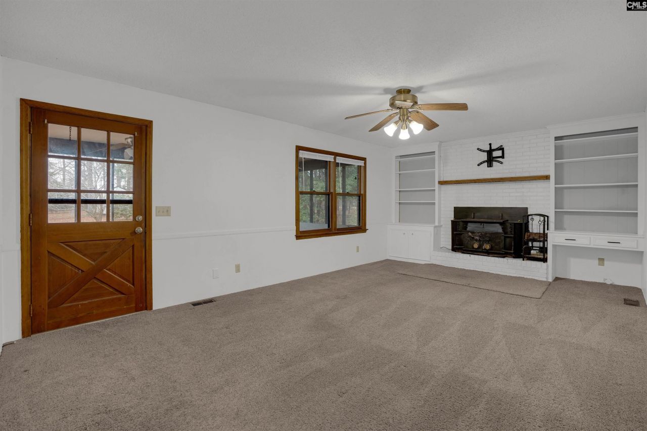 2810 Shampy Street  Photo 6