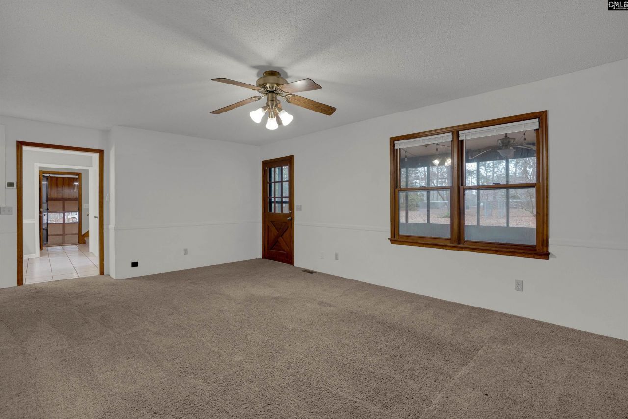 2810 Shampy Street  Photo 8