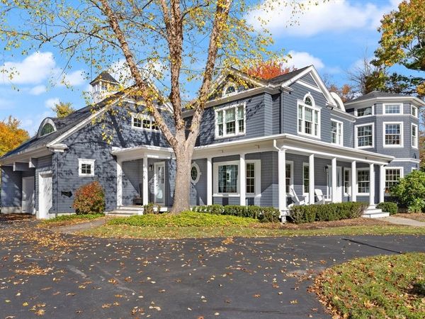 22 Flyaway Pond Dr, Easton, MA 02356