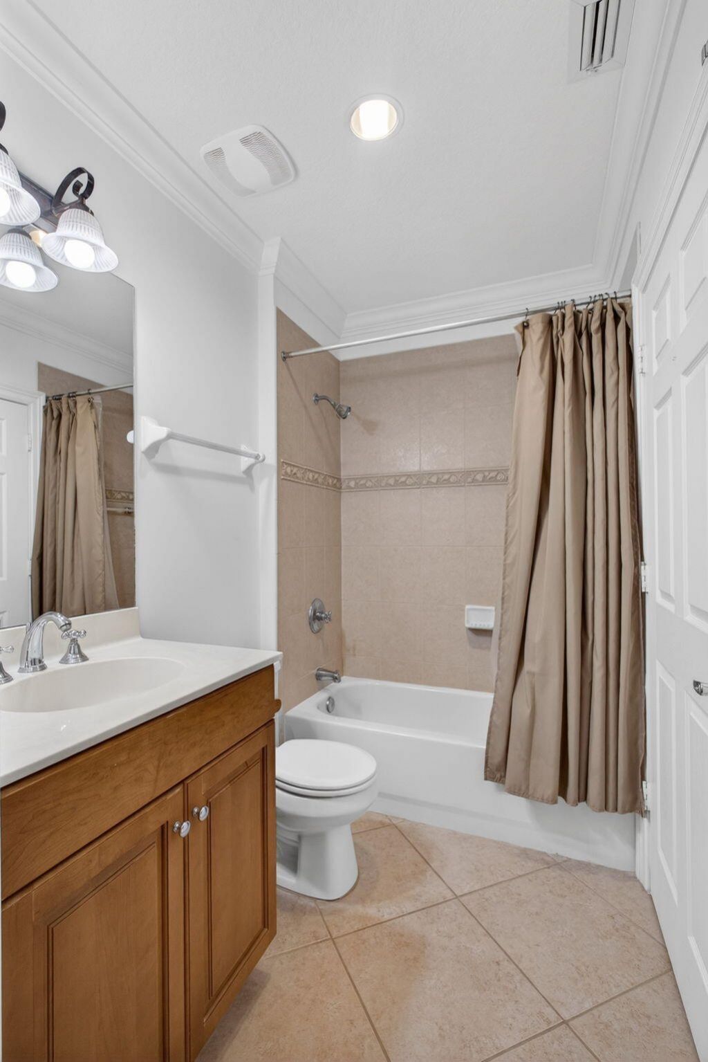 800 Juno Ocean Walk, Unit 304, Juno Beach, FL 33408 Photo