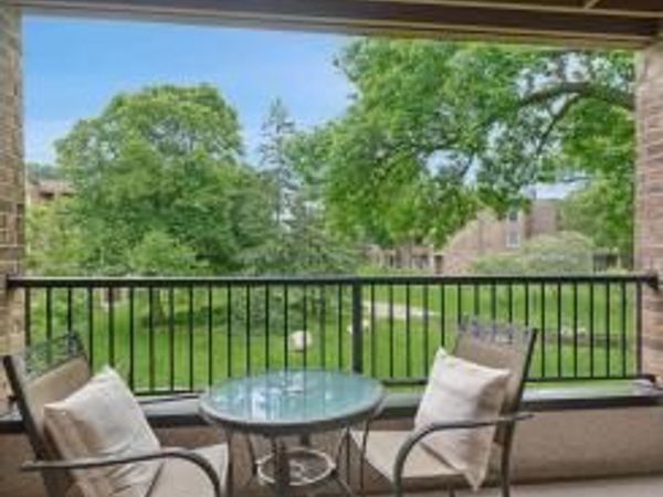 2240 Midland Grove Road, Unit 201, Roseville, MN 55113
