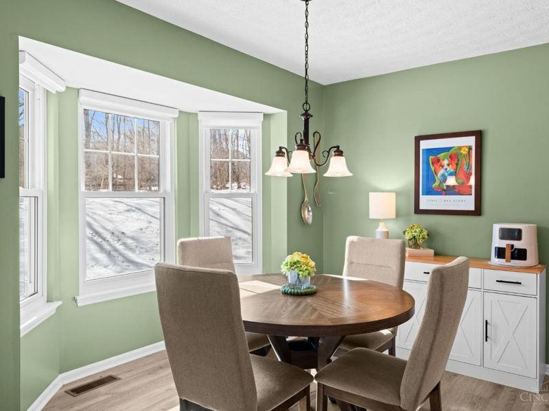 1065 Dunstan Court, Hamilton Twp, OH 45152 Photo 11