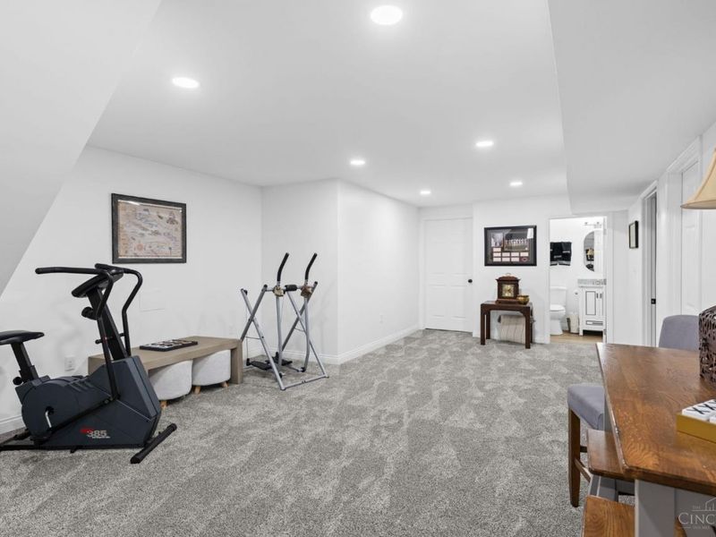 1065 Dunstan Court, Hamilton Twp, OH 45152 Photo 29