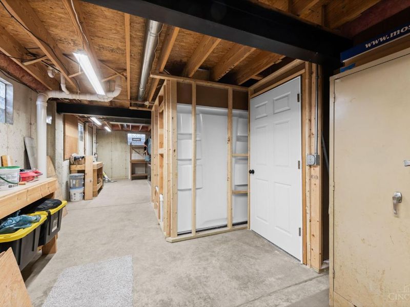 1065 Dunstan Court, Hamilton Twp, OH 45152 Photo 34