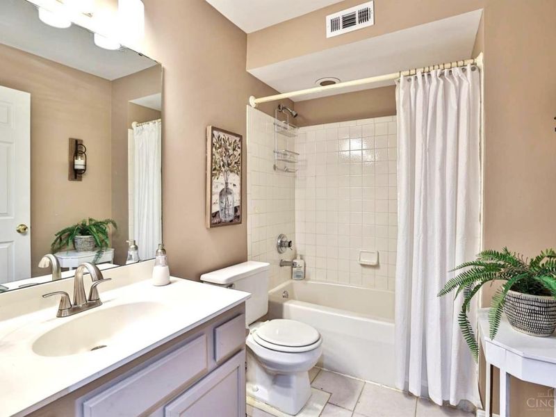 492 Mapleleaf Drive, Unit F, Union Twp, OH 45255 Photo 25