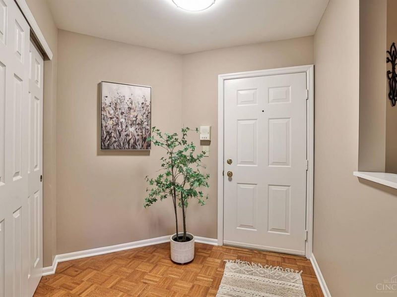 492 Mapleleaf Drive, Unit F, Union Twp, OH 45255 Photo 6